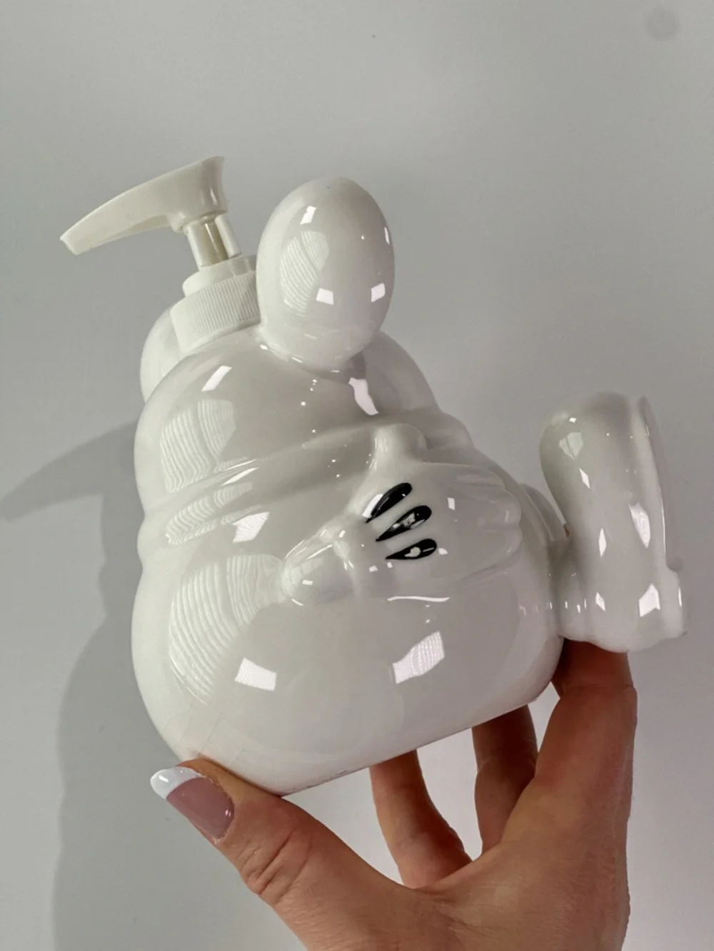 Disney Parks Soap Dispenser Mickey Mouse Body Ceramic White 7